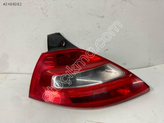 RENAULT MEGAN 2 SOL ARKA STOP MONTECAR