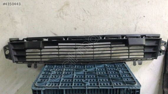 CITROEN BERLİNGO ÖN TAMPON ORTA IZGARA ÇIKMA ORJİNAL YEDEK PARÇA