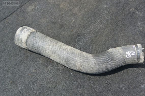 Maserati Quattroporte Ghibli Levante hava giriş hortumu 670004156