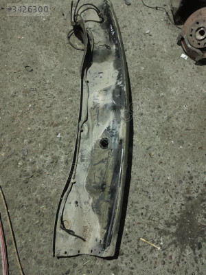 MERCEDES VİANO 2006 ÇIKMA ORİJİNAL ÖN CAM IZGARASI+ALT SACI