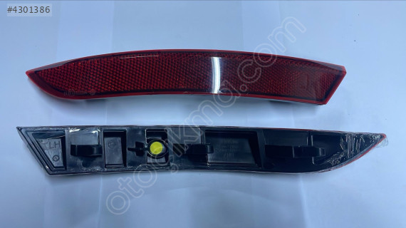 Skoda Octavia 2021-2024 Arka Tampon Sol Reflektör 5E7945105