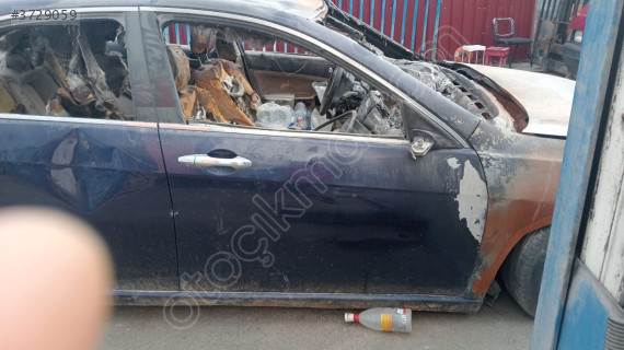 2008 Honda Accord sağ ön kapı çıkma