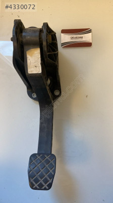 1K1721059ES  vw golf 6 debriyaj pedalı