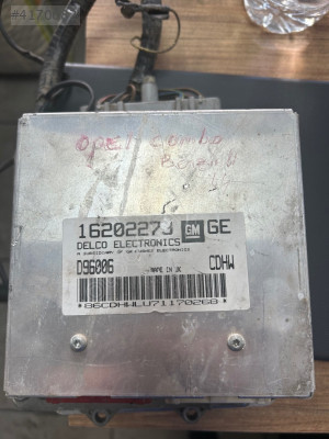 Opel combo 1.4 benzinli motor beyni 16202273