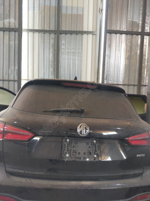 MG HS BAGAJ KAPAĞI SİYAH HATASIZ DOLU
