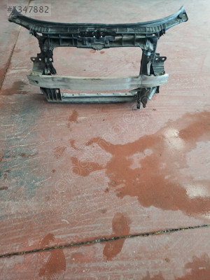 AUDI A3 2008-2012 ÖN PANEL 8PC807113