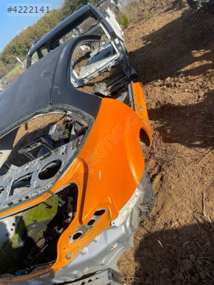 Mazda RX8 sağ arka çamurluk