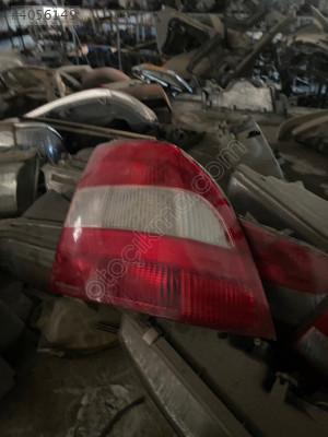 OPEL VECTRA B ORJİNAL ÇIKMA SAĞ STOP LAMBASI