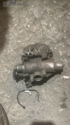 06H115105 Audi A4 motor yağı pompası