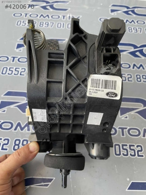 EY16-7B633-CB FORD TOURNEO COURİE 1.5 DEBREJ PEDALI KOMPLE