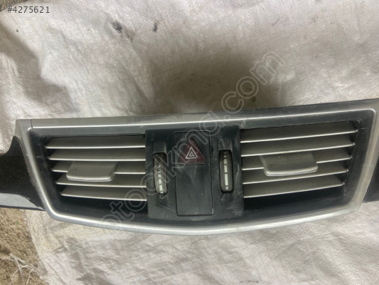 W212 MERCEDES E SERİSİ ÖN TORPIDO DİFOZÖR