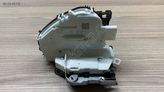 8X1837016E AUDI A4 A5 Q5 ON SAG KAPI KILIDI ORJINAL SIFIR