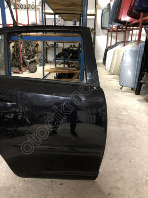 OPEL CORSA D SAĞ ARKA KAPI ÇIKMA ORJİNAL HATASIZ SİYAH RENK