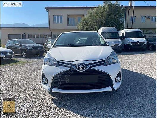 2017 TOYOTA YARİS SAĞ SOL SİS LAMBASI ORJİNAL