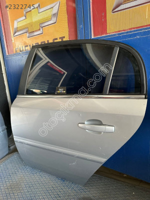 OPEL VECTRA C SOL ARKA KAPI GÜMÜŞ GRİ HATASIZ ORJİNAL