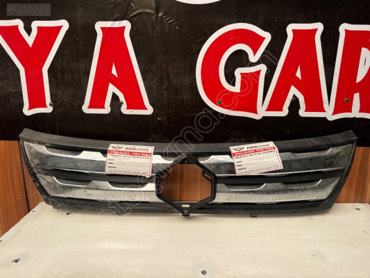 Suzuki Vitara ön panjur. Oem 3986574 2015 2021