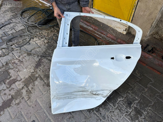 FİAT EGEA ÇIKMA SOL ARKA KAPI ORJİNAL