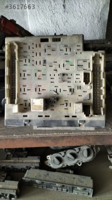 91AG14A073B3 FORD ESCORT SİGORTA KUTUSU