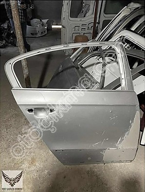VW Passat B6 Sağ Arka Kapı