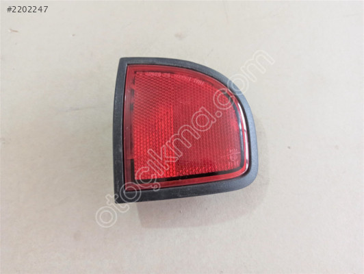Mitsubishi L200 06>15 Reflektör Arka Sol Çıkma 8355A015