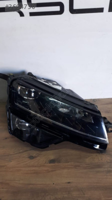SKODA KAROQ FAR ORJİNAL ÇIKMA PARÇA
