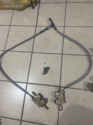 Ford Focus 1 arka koltuk kilidi takım