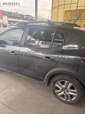 Dacıa sandero sol arka kapı