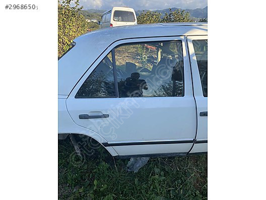 MERCEDES W124 ORJ. SAĞ ARKA KAPI ÇIKMA DOLU