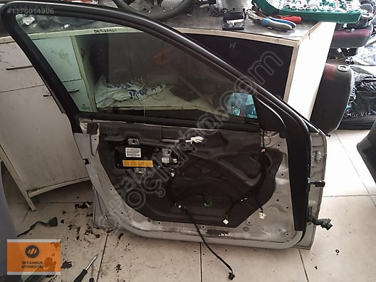 BMW E46 HATASIZ SOL ÖN KAPI ORIJINAL 