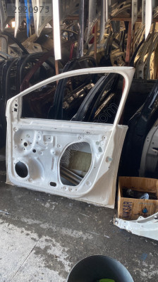 VOLKSWAGEN POLO SAĞ ÖN KAPI 2009-2018 ÇIKMA ORİJİNAL