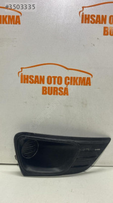 735543265 FİAT LİNEA ÖN TAMPON SOL SİS KAPAĞI ÇERÇEVESİ IZGARASI