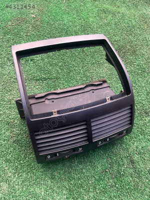 VOLKSWAGEN TOUAREG DİFÜZÖR HAVALANDIRMA IZGARASI