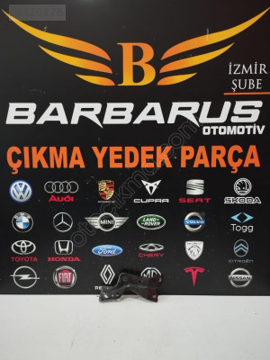 PORSCHE MACAN SAĞ KAPUT KİLİDİ SABİTLEME BRAKETİ 95B807334