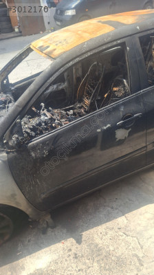 Toyota Corolla Sol Ön Kapı Çıkma Orjinal 2008