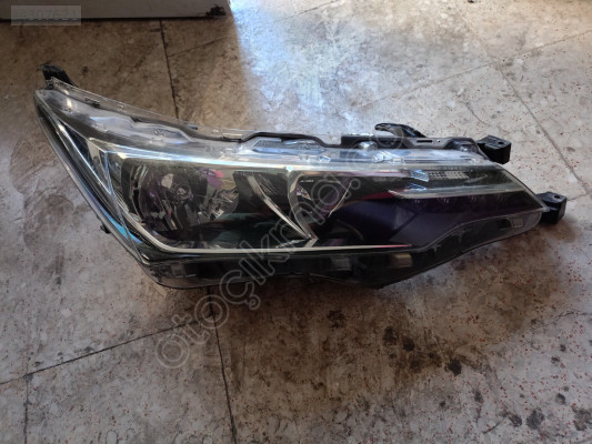 TOYOTA COROLLA SAG FAR LETLİ