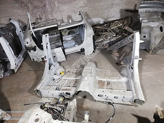 Volvo S60 Marşpiyel Direk Sacı - Arka Şasi ve Tavan Parç