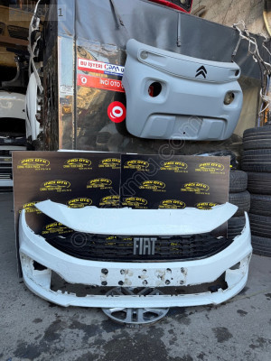 Fıat Egea Sedan 2023 Model ön Tampon temiz orijinal