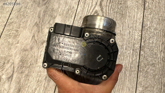 VOLVO S60 GAZ KELEBEĞİ V60-XC60-XC90-2.0 DİZEL ÇIKMA  32202650