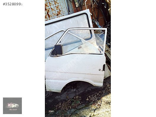 Mazda E2200 95 model sol ön kapı dolu