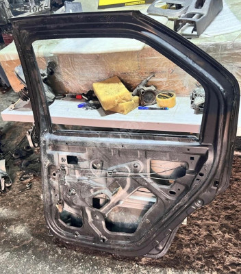 DACİA LOGAN 2011 MODEL ÇIKMA ORJİNAL ARKA SAĞ SOL KAPI