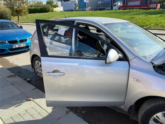 2009 Hyundai İ30 Sağ Ön Kapı (Dolu)
