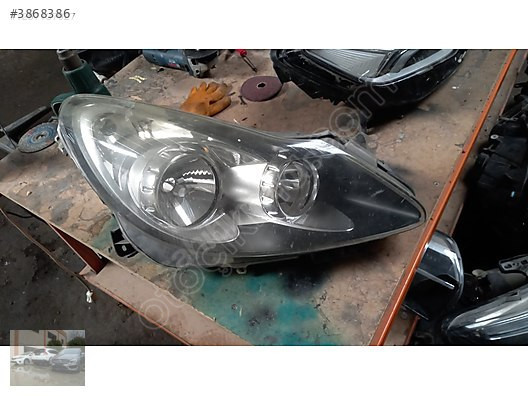 Opel Corsa D Sağ Far ve Aksamı | Ünallar Oto Çıkma Parçalar