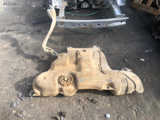 RENAULT MEGANE 2 DİZEL YAKIT DEPOSU