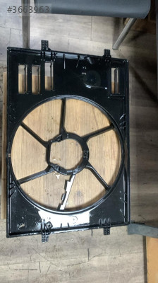 5Q0121205 hatasız orijinal vw golf7 fan davlumbazı