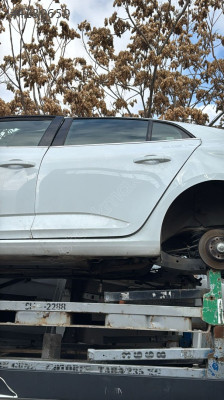 RENAULT MEGANE  4 - SOL ARKA KAPI