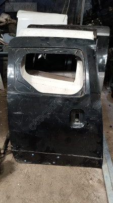 Dokker için Dacia Sağ Sürgülü Kapı Parçası