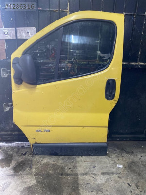RENAULT TRAFİC 2  SOL  ÖN KAPI