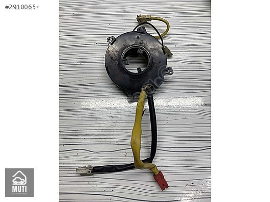 Mitsubishi carisma airbağ zemberek