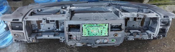 ford transit göğüslük