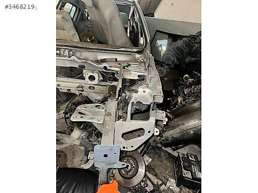 RENAULT MEGANE 2 HATCBACK SOL ÖN ŞASİ KESME KONUK OTO 5366077016